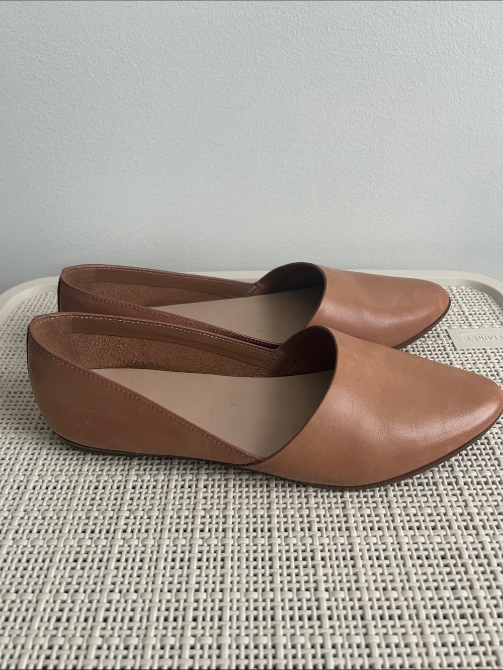 ALDO Women’s Camel Leather Pointed-Toe Flats - Picture 3 of 4